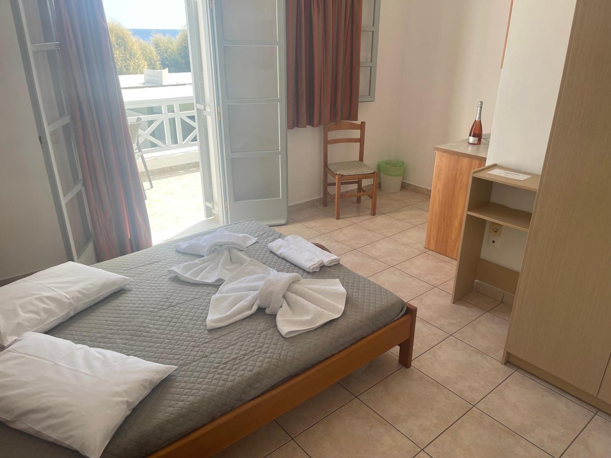 Tarelis Apartments & Studios Kamári Extérieur photo